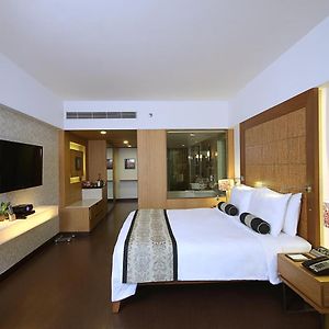 Fortune Select Sg Highway, Ahmedabad - Member Itc Hotels' Group